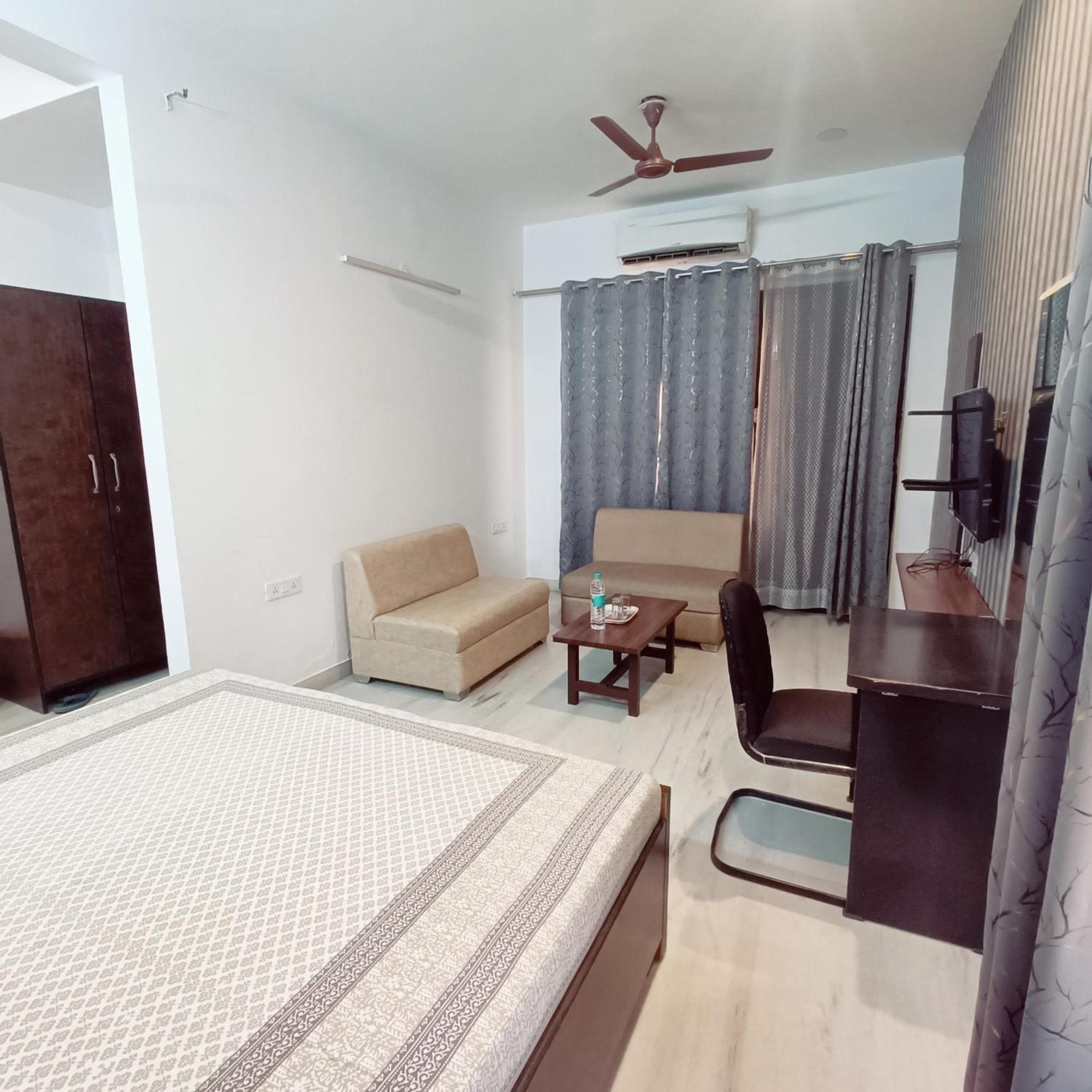 Appartement Mi Casa Sector 47 à Gurgaon Extérieur photo
